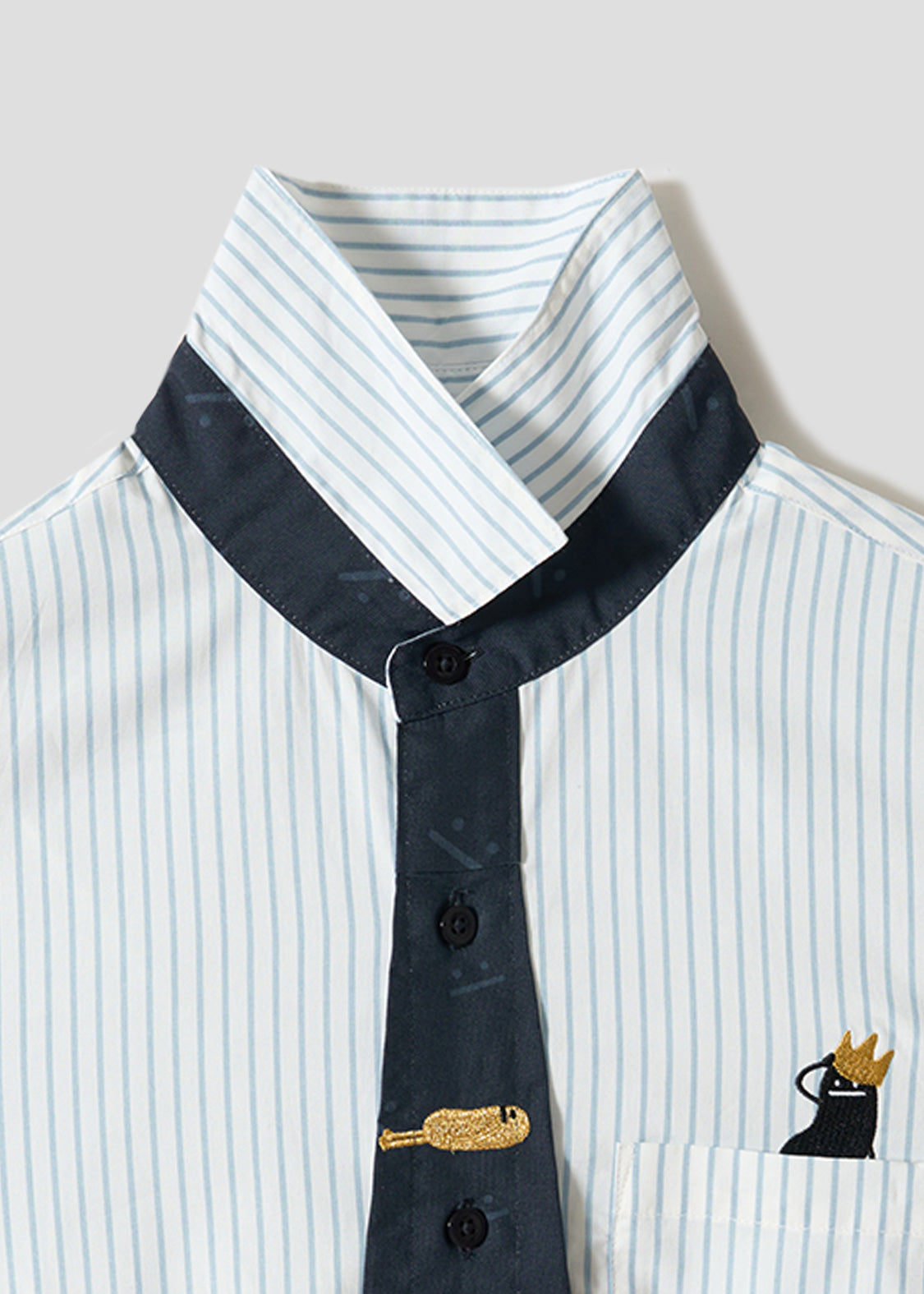 Beautiful Shadow Crown Necktie | Loose Shirt