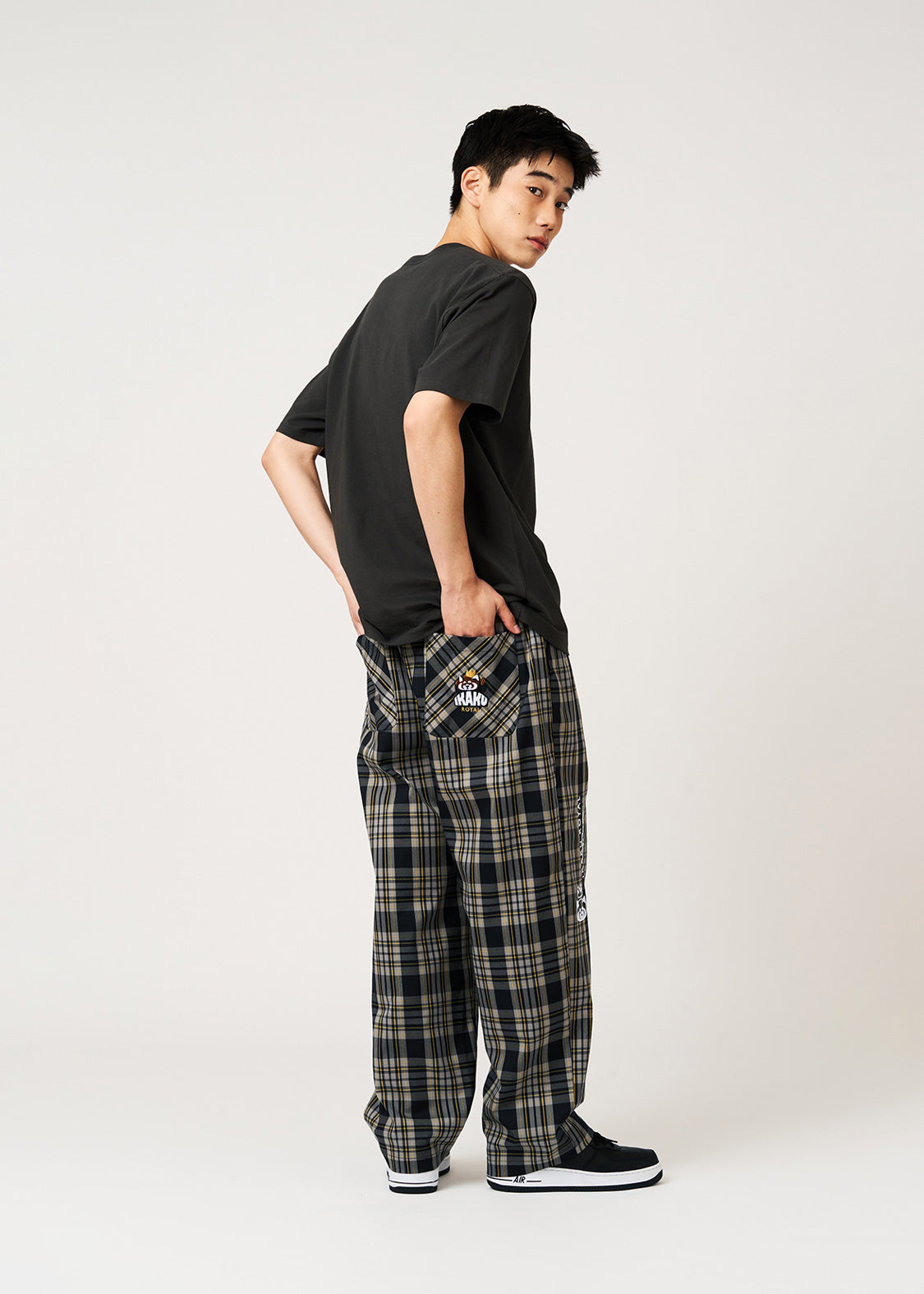 Ikaku Royal | Check Pants