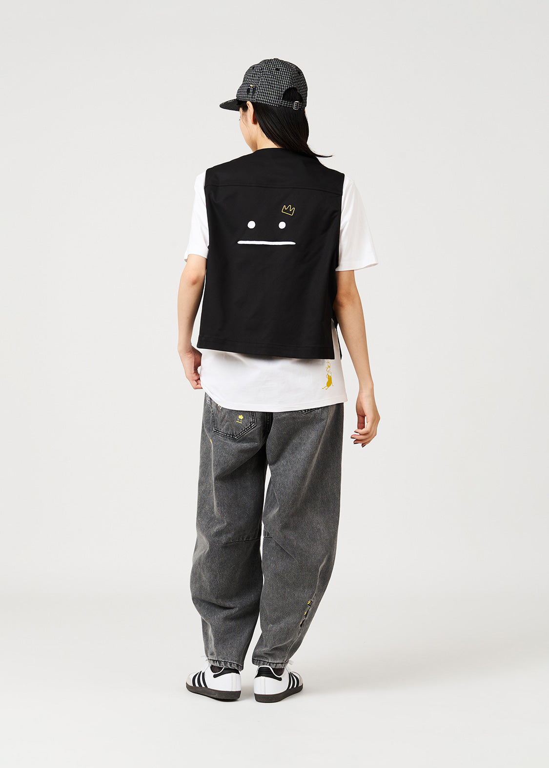 Beautiful Shadow Crown | Vest