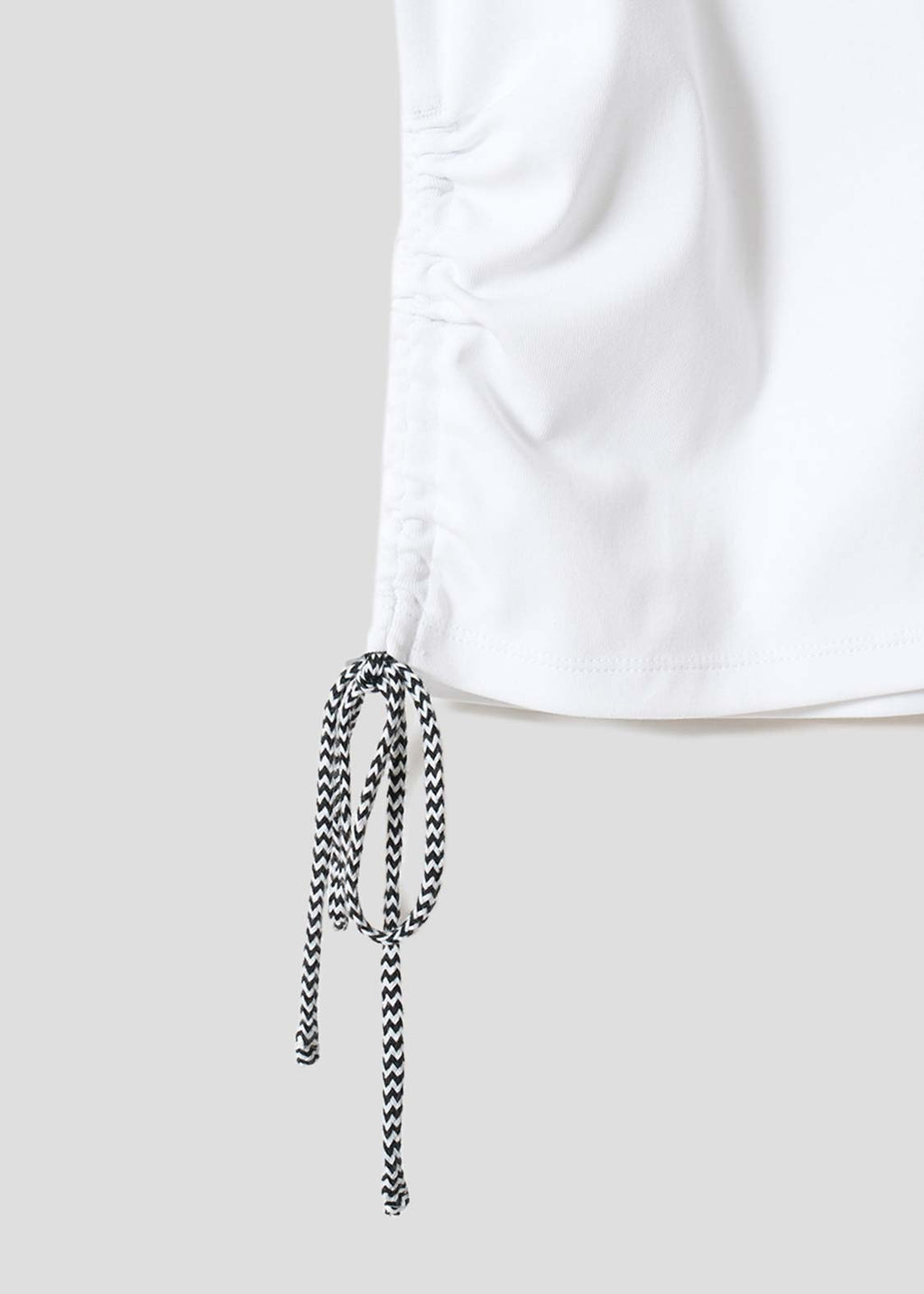 Ikaku Trip | Drawstring Compact T-Shirt