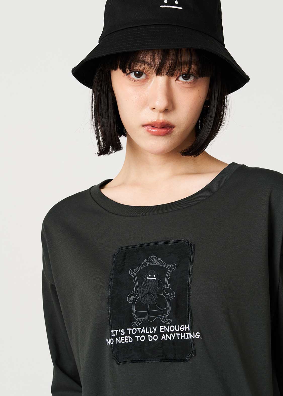 Beautiful Shadow | Cropped Gob-Sleeve T-Shirt