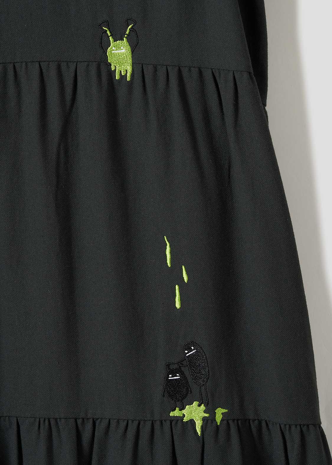 Tiered Sleeveless One-Piece (Beautiful Shadow Creature)