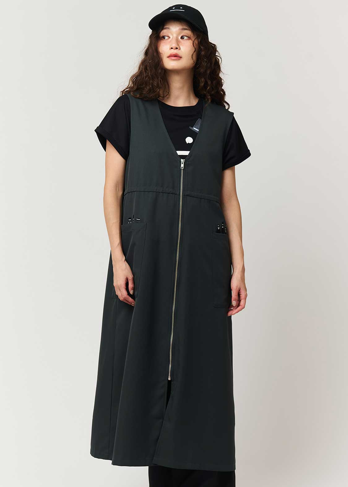 Beautiful Shadow Gentlemen 2 | Front Zip Dress