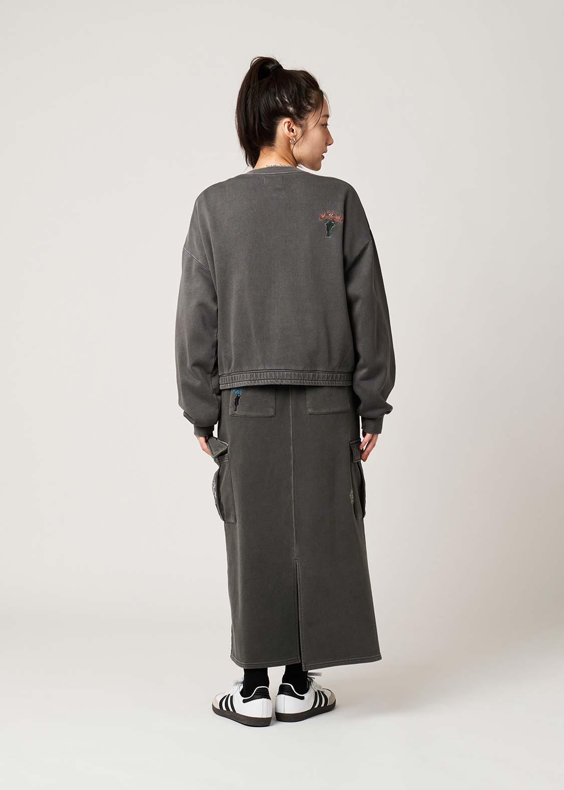 Beautiful Shadow Bloom DRK | Fleece Crew Neck Cardigan