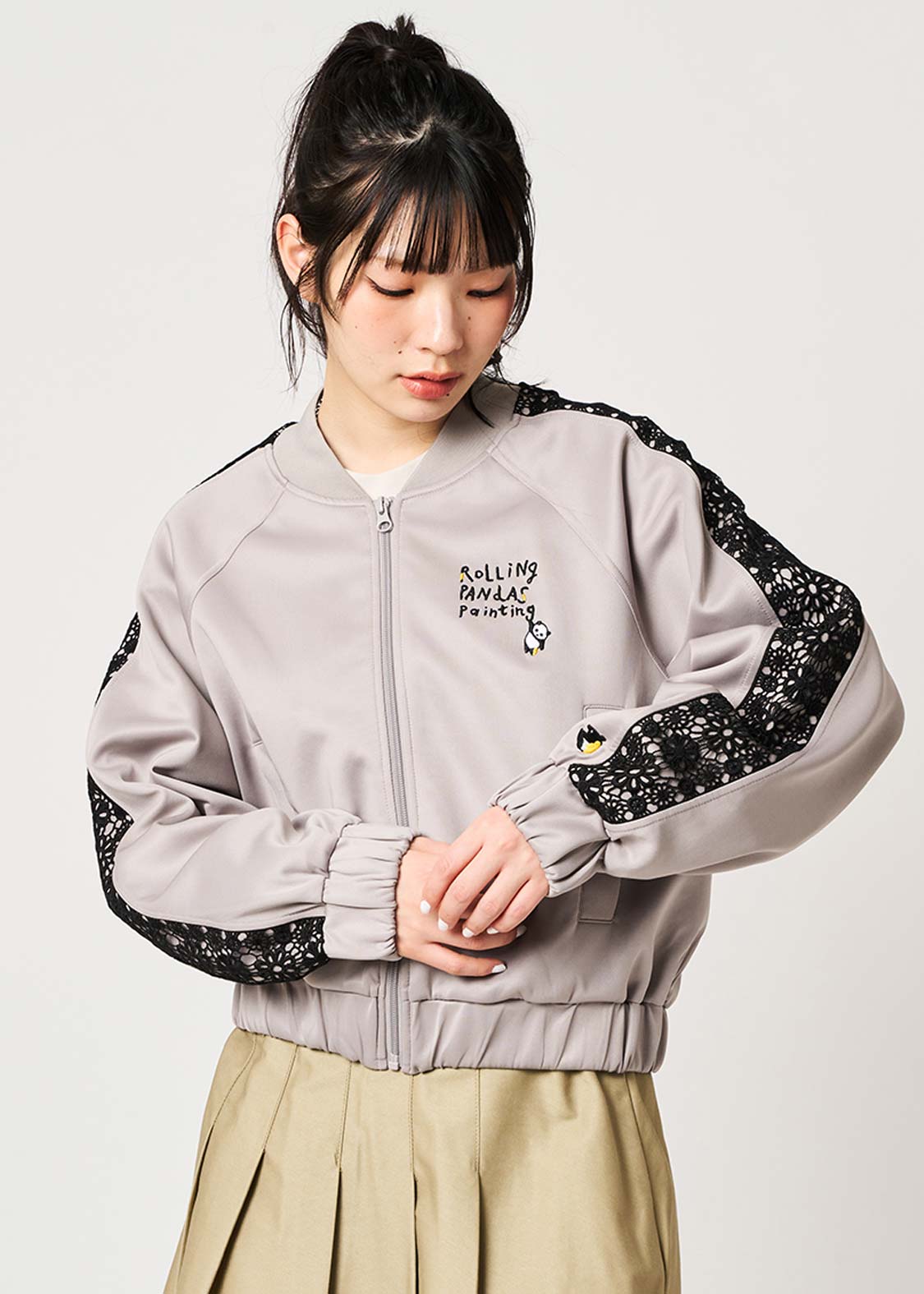 Rolling Pandas Painting | Lace Short Blouson