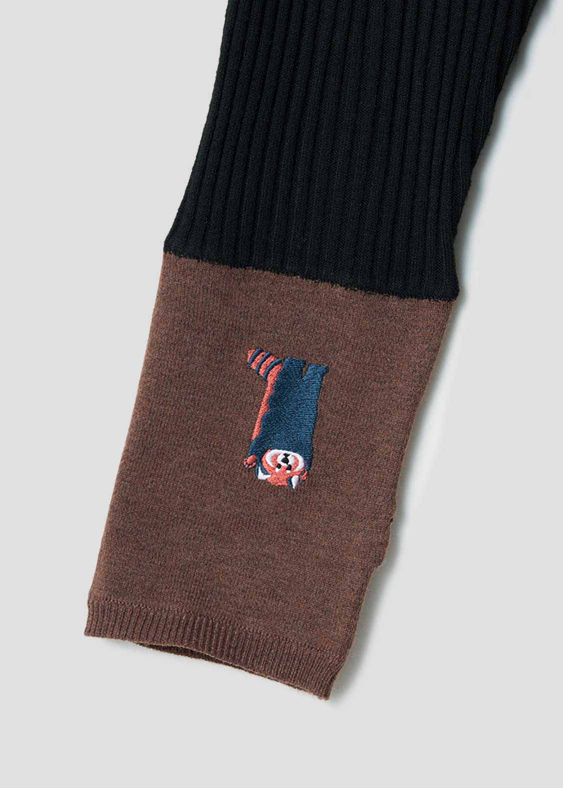 Ikaku Crayfish | Thumbhole Knit