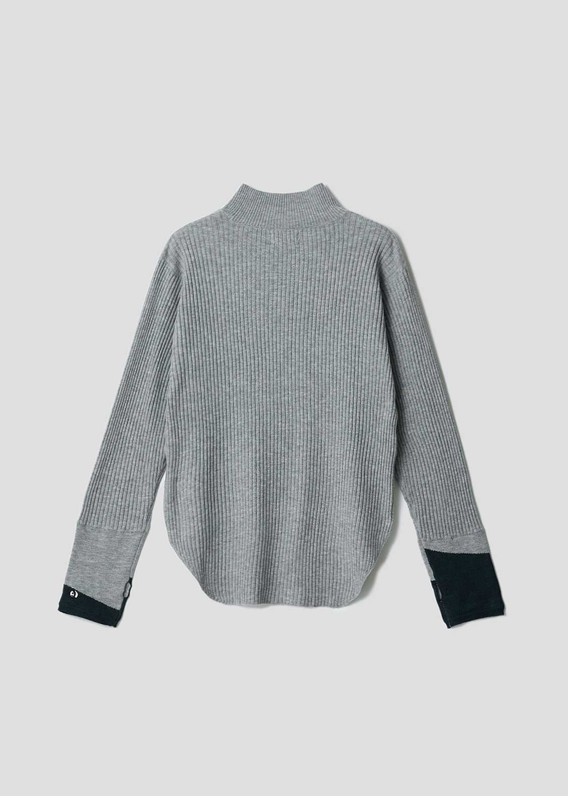 Rolling Pandas Pennant | Thumbhole Knit