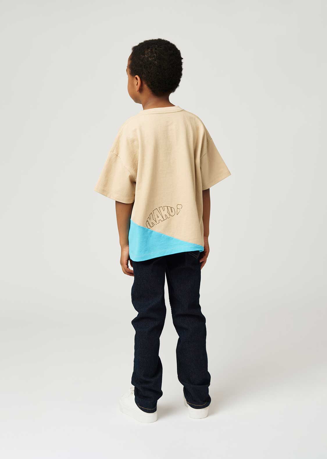 Ikaku Yummy Dance | Seaside Switching Big Silhouette Kids T-Shirt