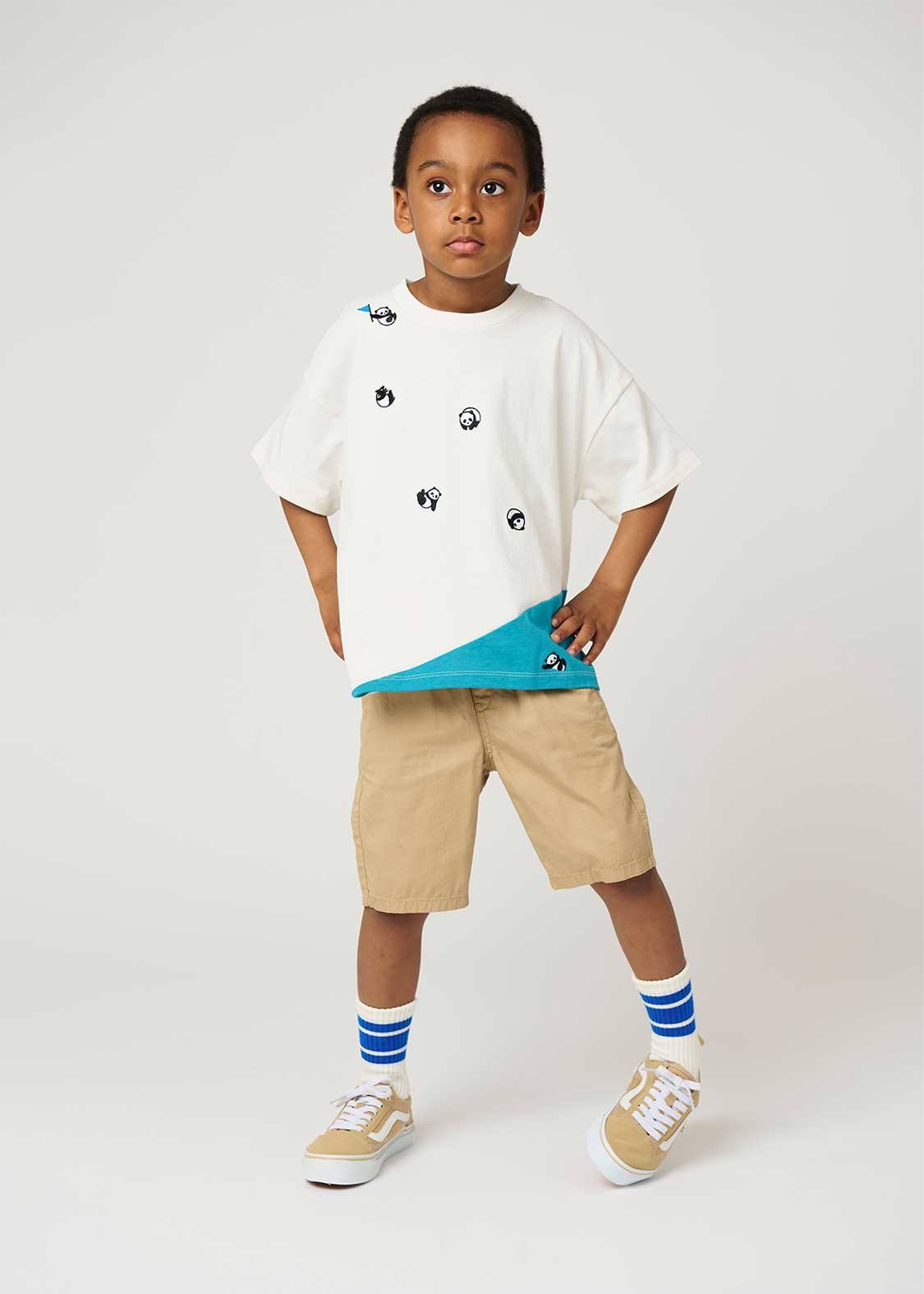 Rolling Pandas | Seaside Switching Big Silhouette Kids T-Shirt