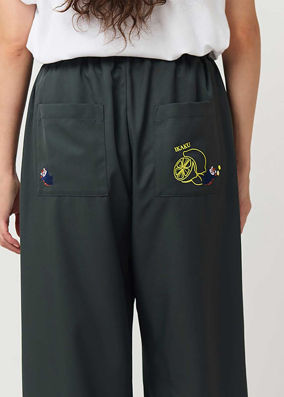 Ikaku Supai | Easy Pants