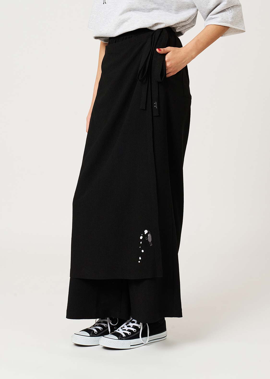 Beautiful Shadow Playful Paint | Wrap Pants