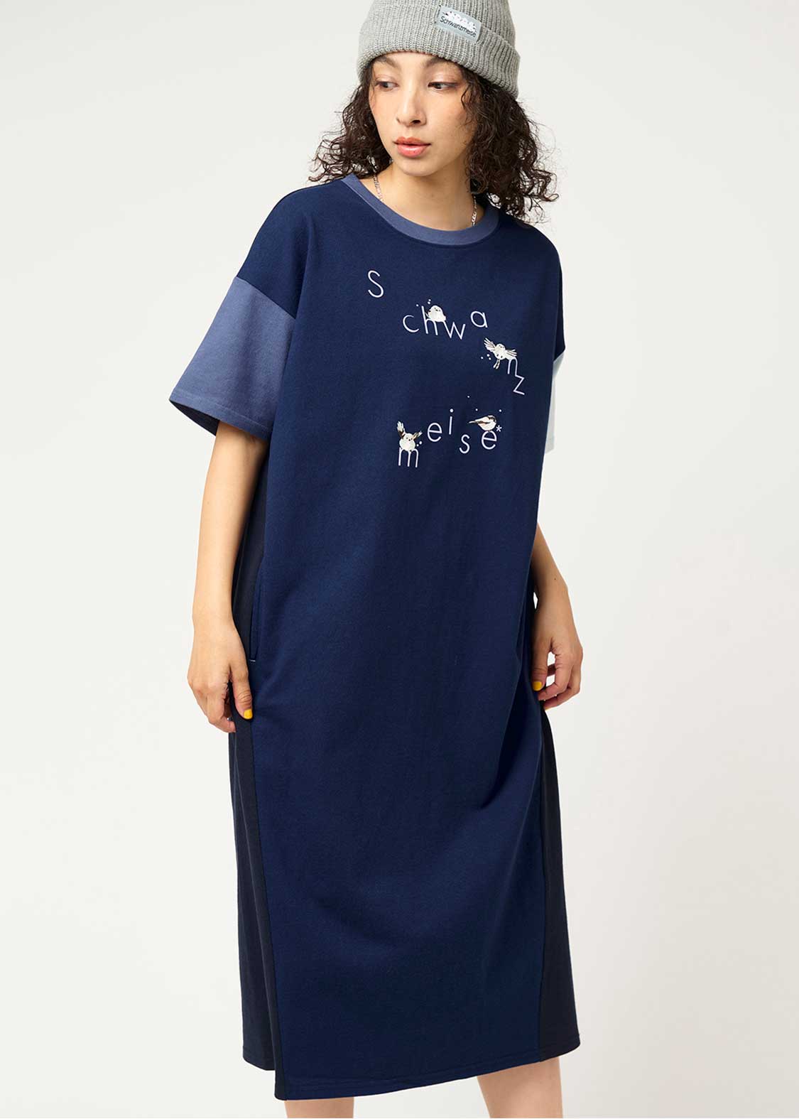 Crazy Pattern Half Sleeve Tee One-Piece (Shimaenaga)