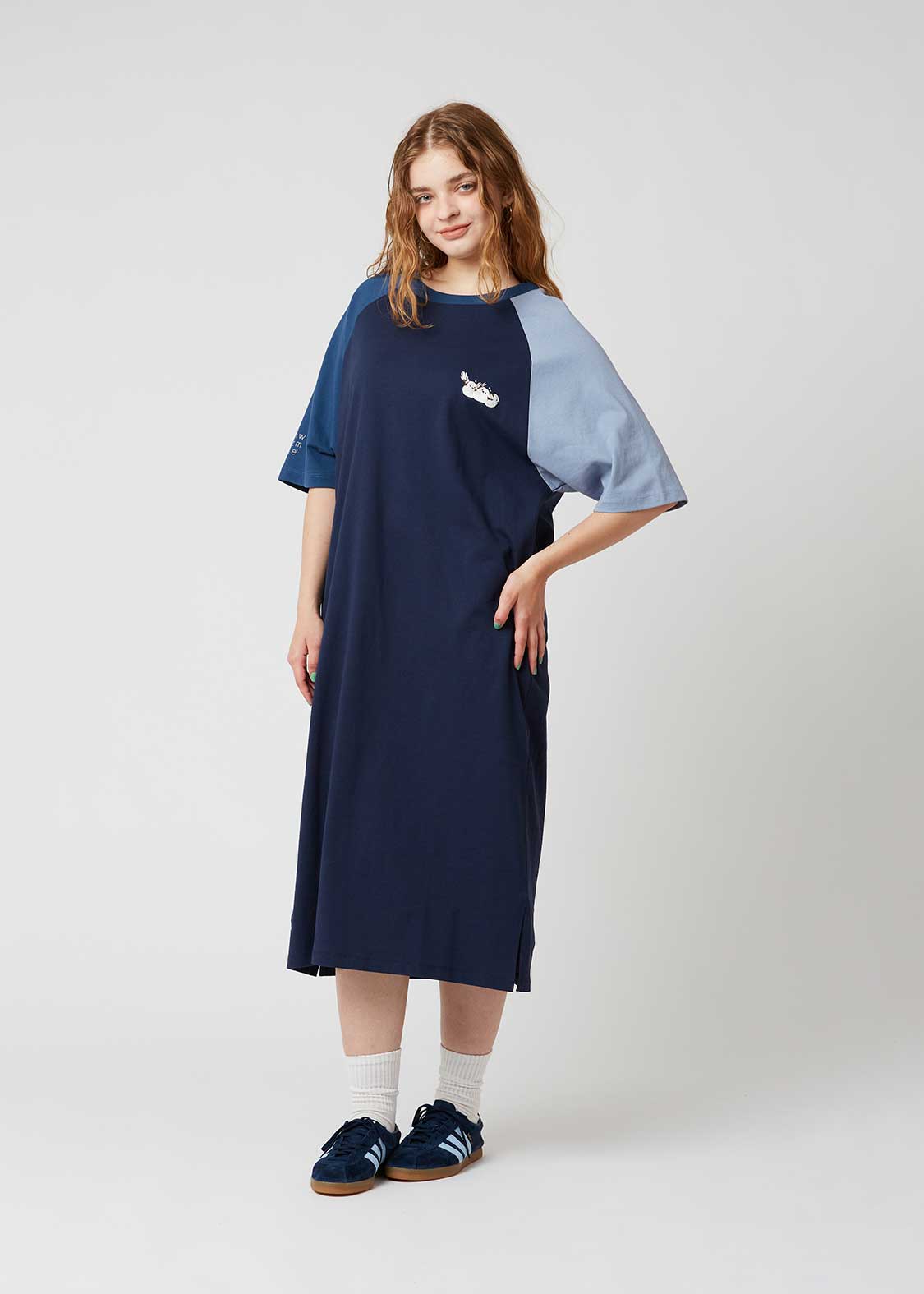 Shimaenaga | Crazy Raglan Dress