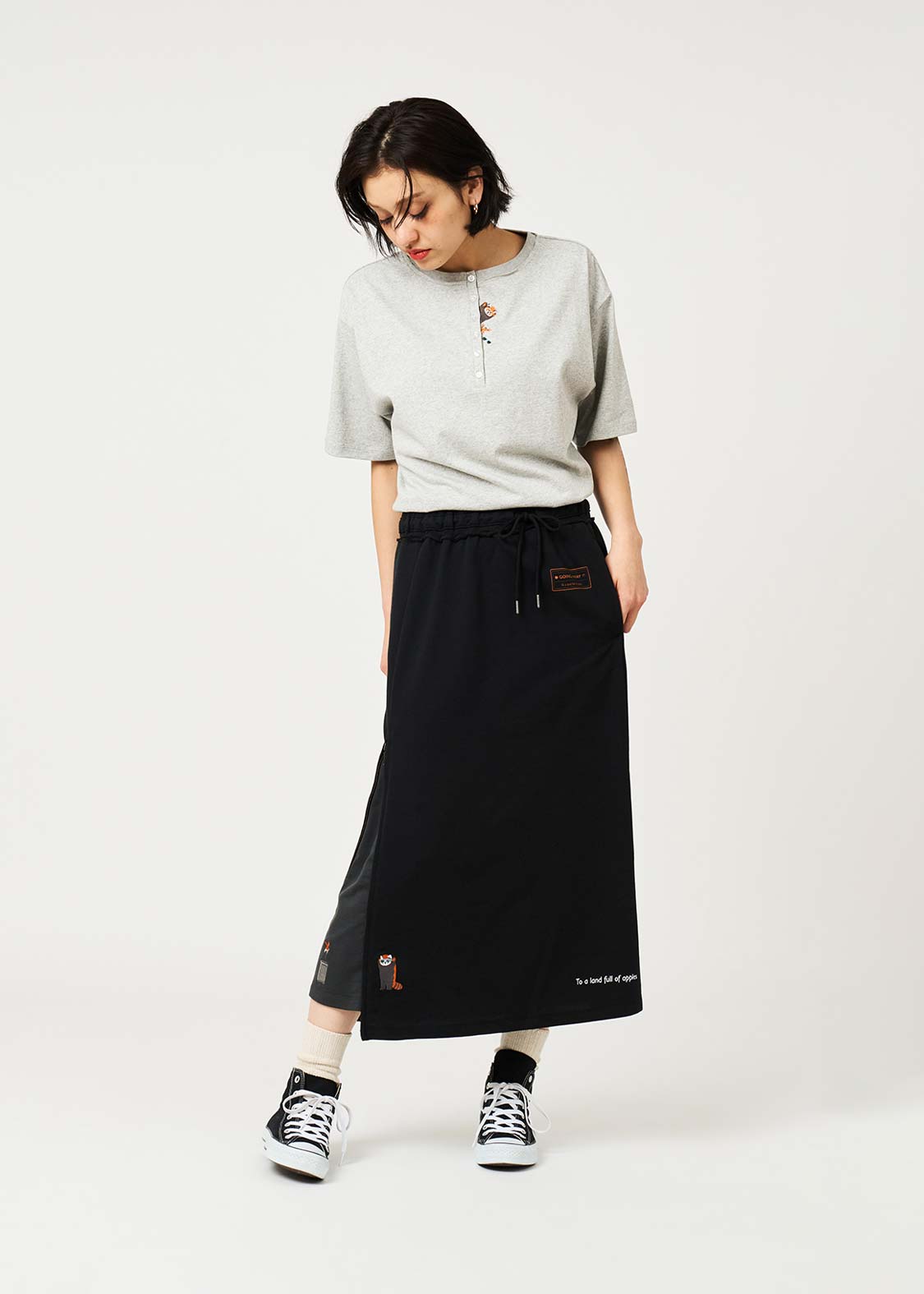 Ikaku Trip | Slit Long Skirt