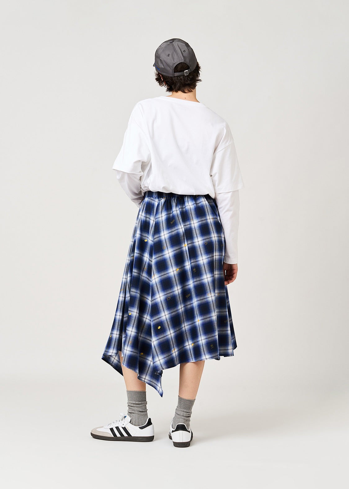 Beautiful Shadow Crown | Check Skirt