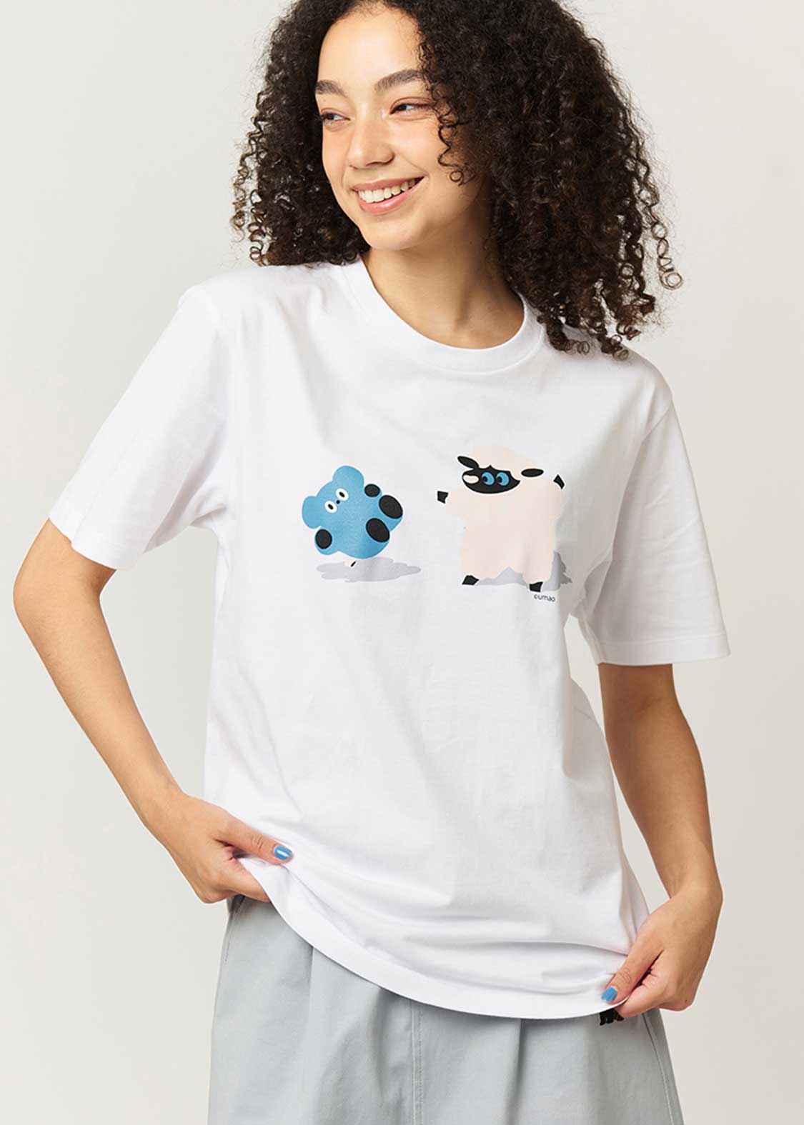 Umao x Lamb Chop - Bear And Lamb Chops | T-Shirt