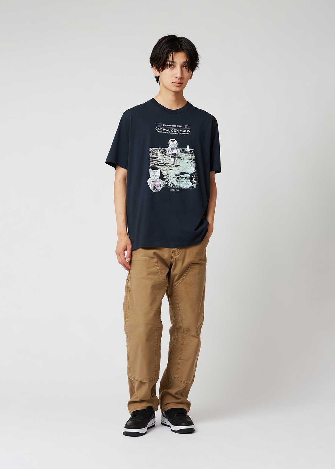 Astro Cat Extra | T-Shirt