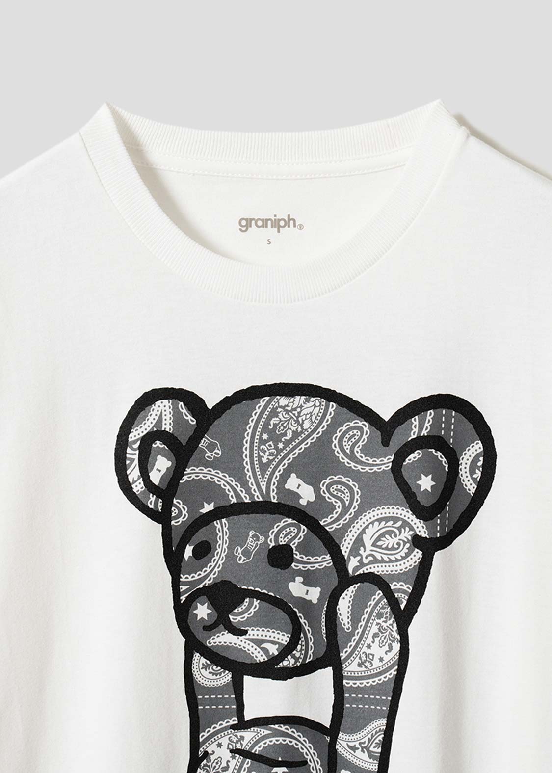 Paisley Control Bear Grey | T-Shirt