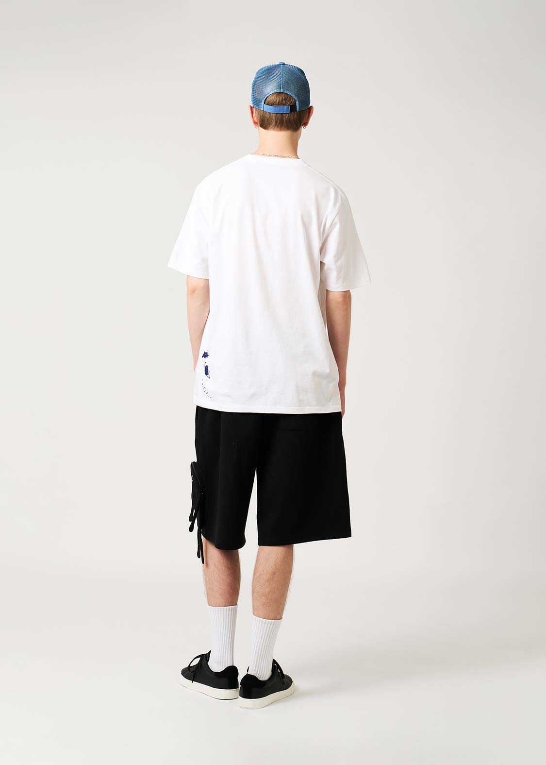 Mendaco Duck Cap Beautiful Shadow | T-Shirt