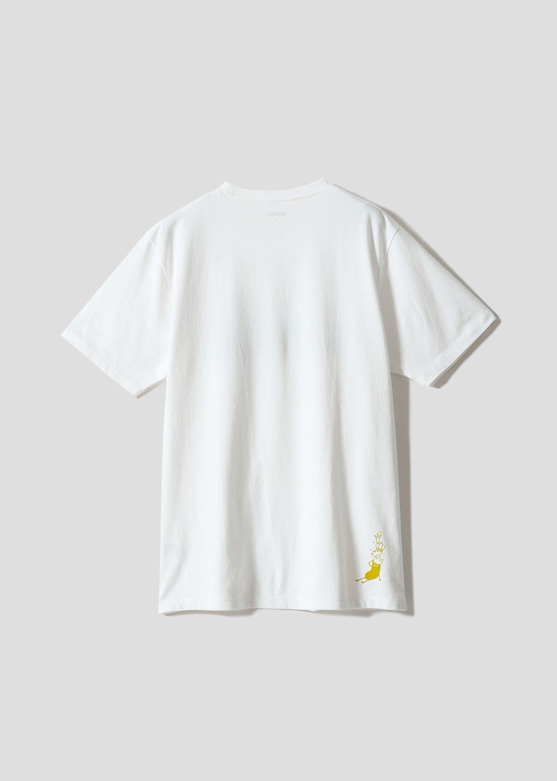 Beautiful Shadow Show Off the Crown | T-Shirt