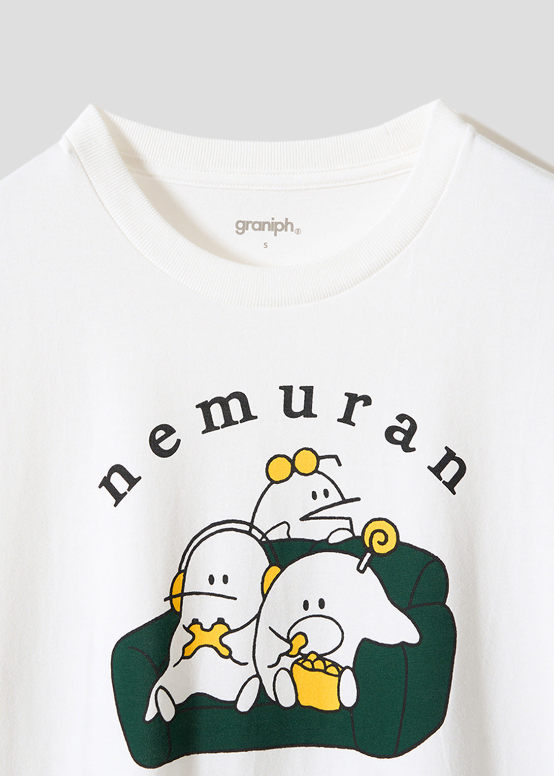 Nemuran On The Sofa | T-Shirt