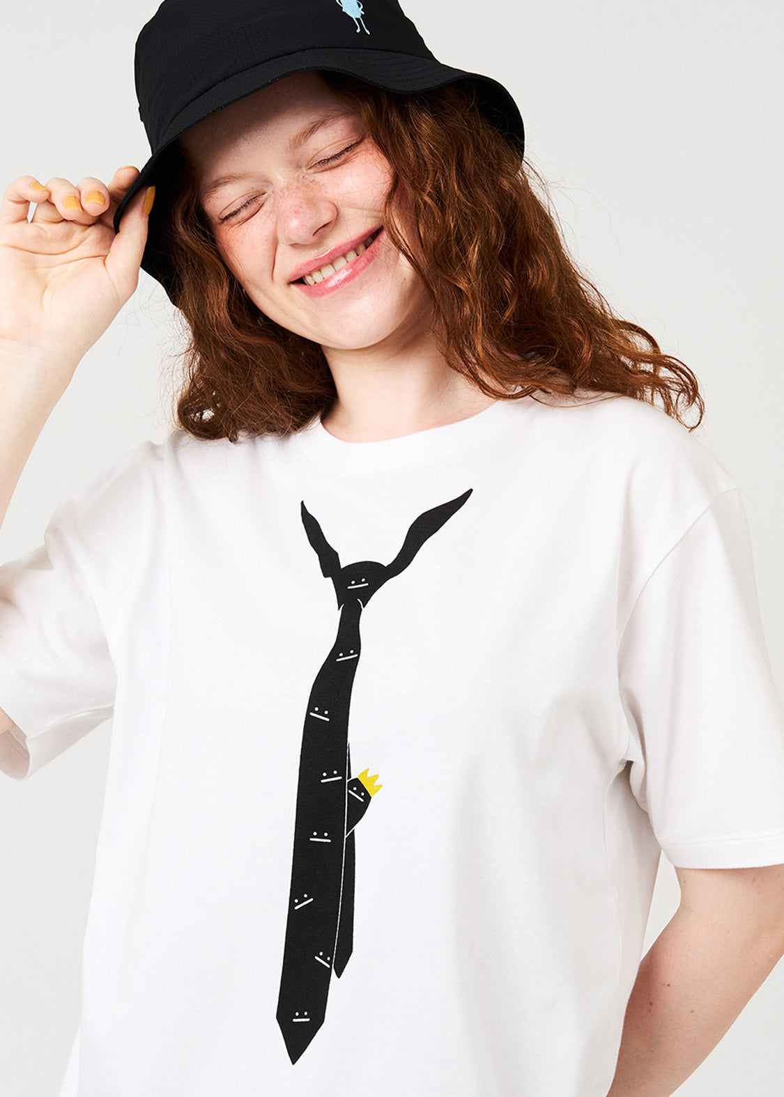 Beautiful Shadow Necktie | T-Shirt