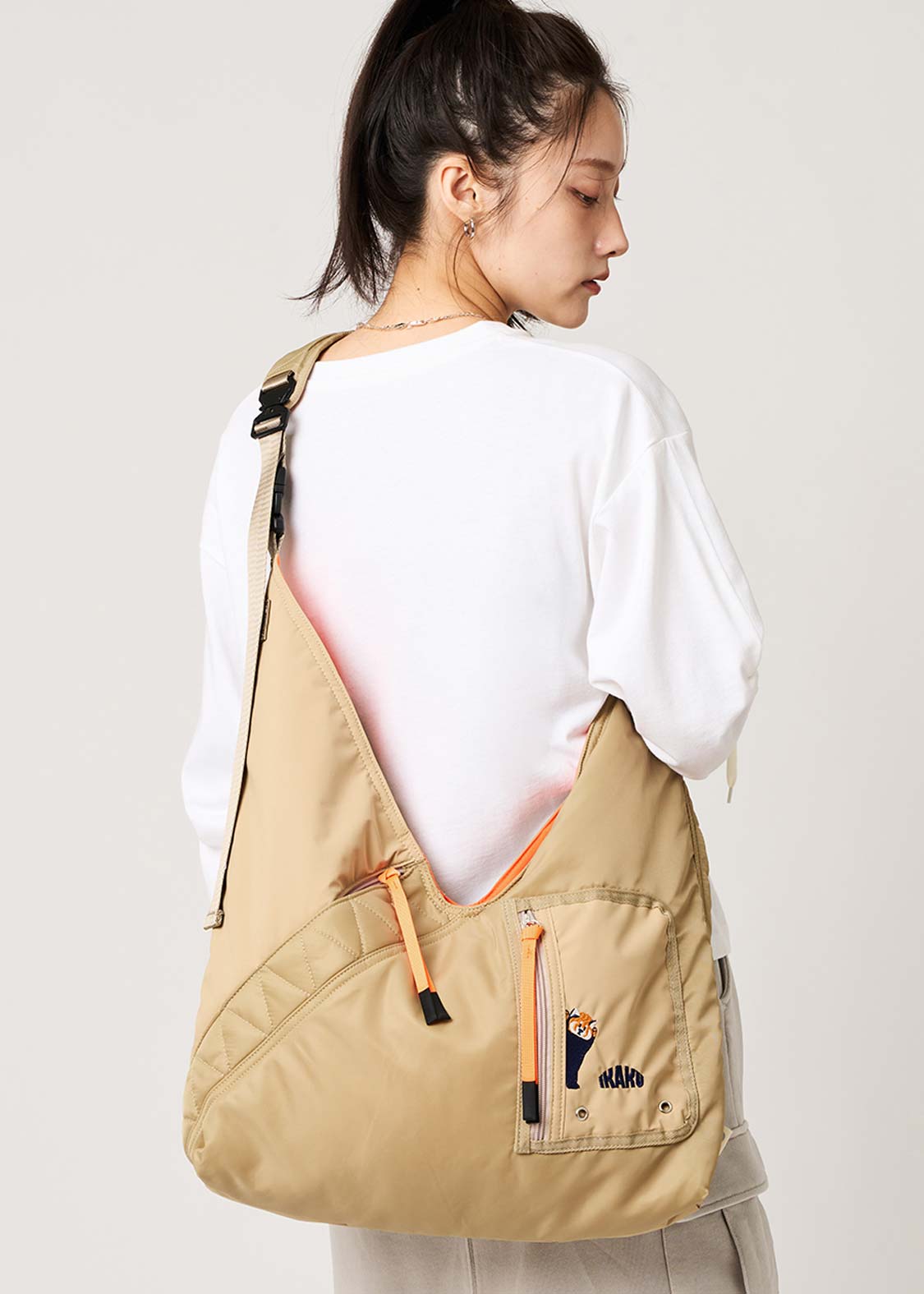 Ikaku | Triangle Tote Bag