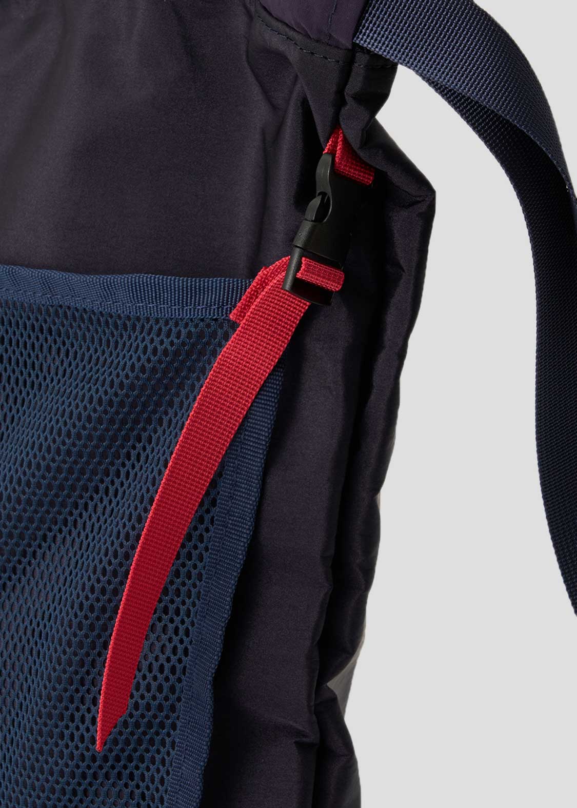 Beautiful Shadow Umbro | 2-Way Knapsack