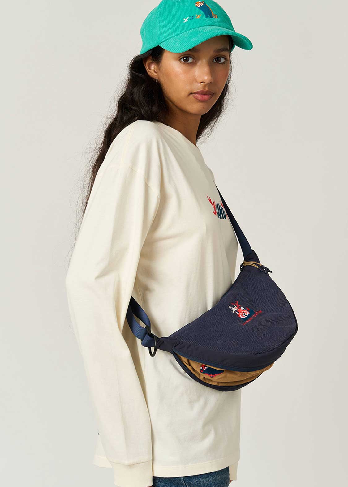 Ikaku | Corduroy Mini Shoulder Bag