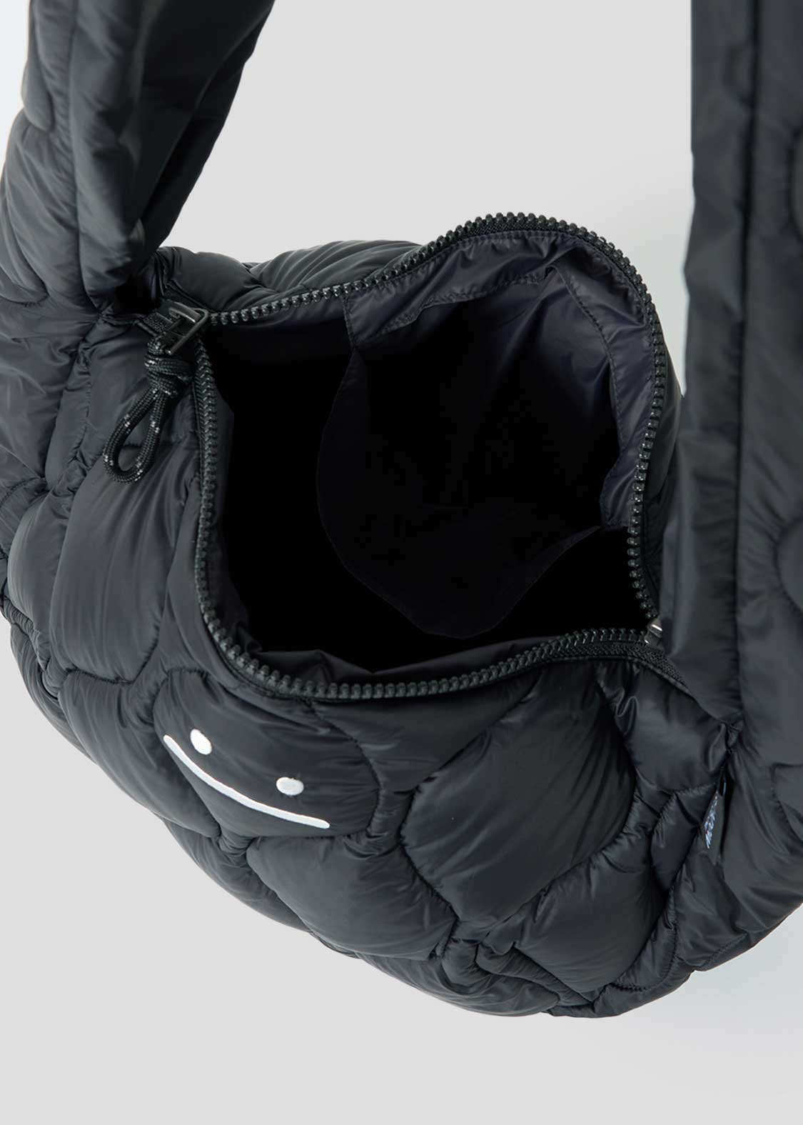 Beautiful Shadow Zoom x TAION DRK | Down Shoulder Bag