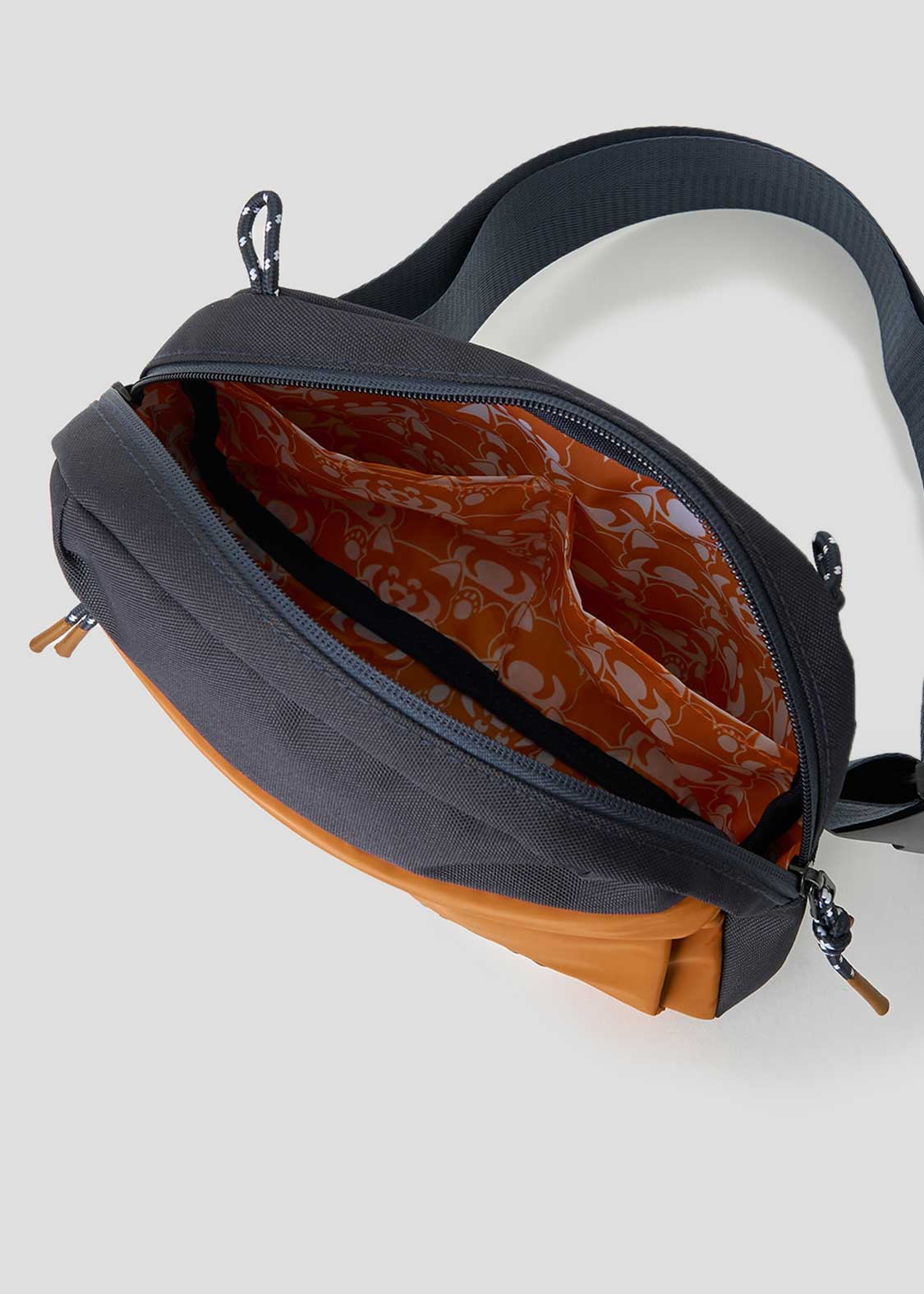 Ikaku | Custom Waist Bag