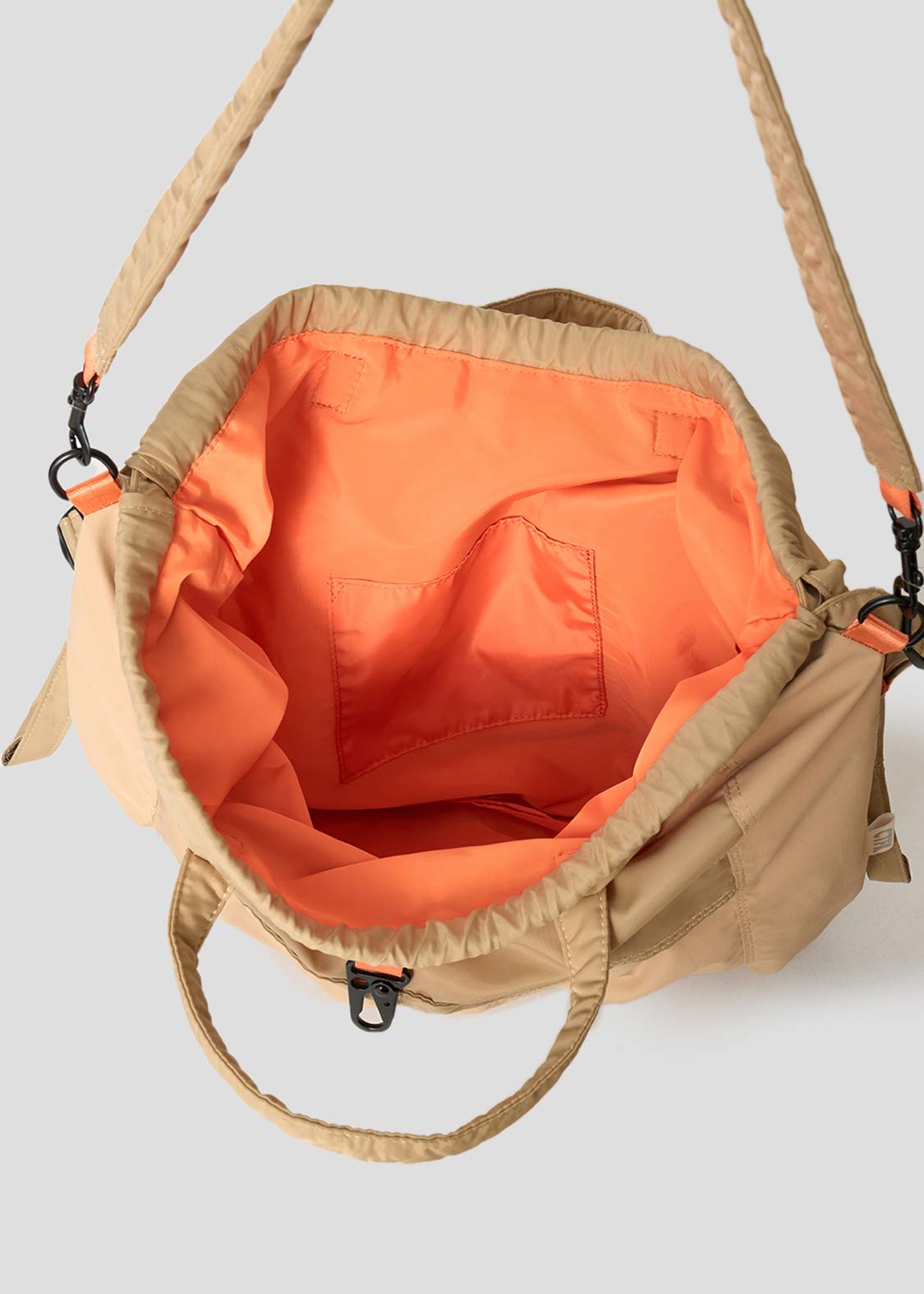 Ikaku | 3-Way Knapsack