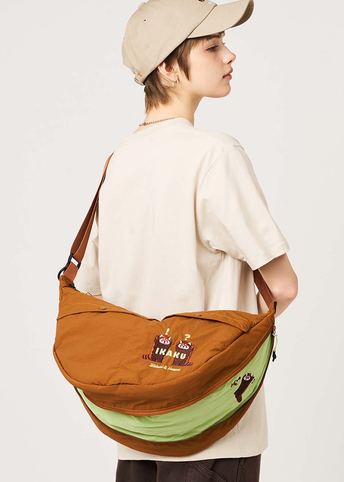 Ikaku Bikkuri Hatena A | Shoulder Bag