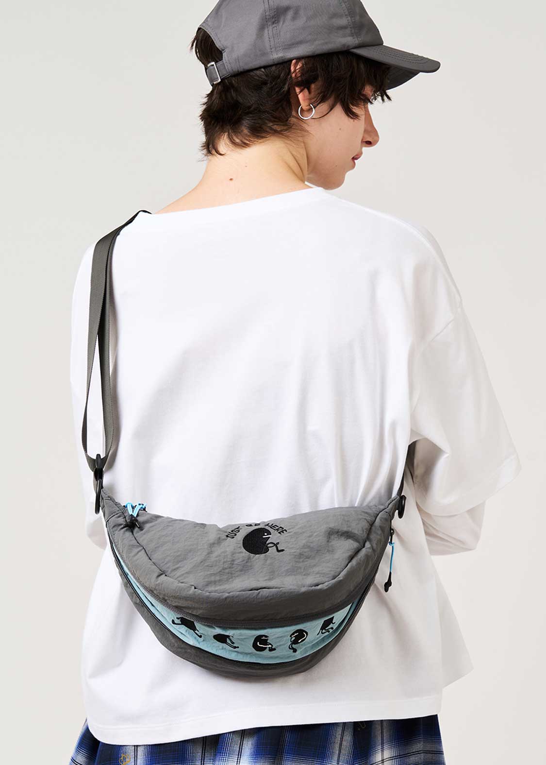 Beautiful Shadow Sitting Styles | Mini Shoulder Bag