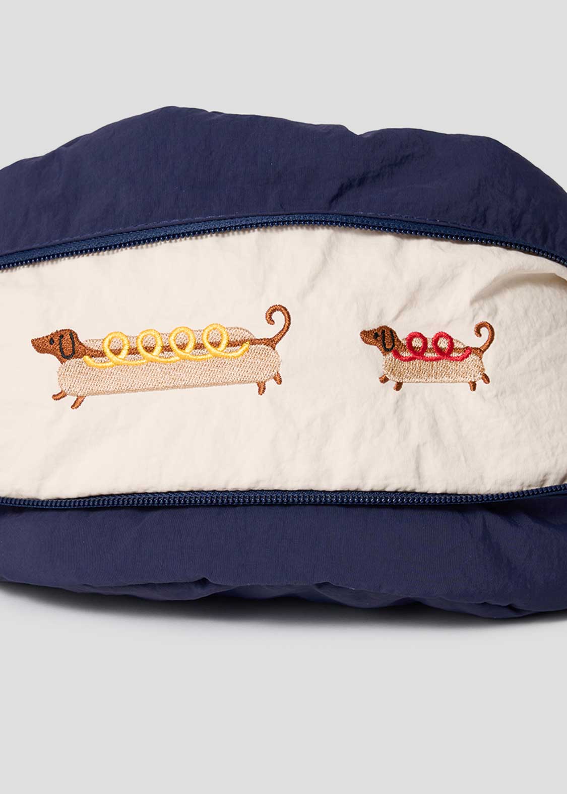Nagasugiru Inu Meets Hot Dog | Mini Shoulder Bag