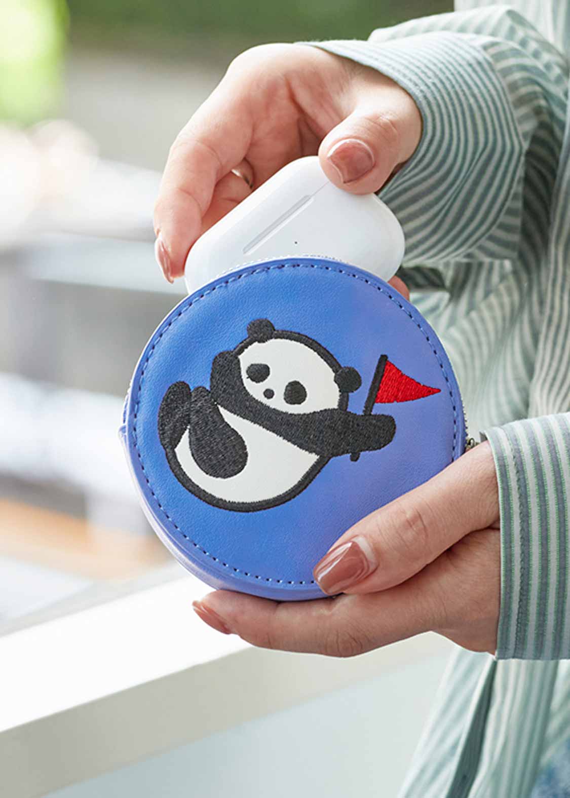 Custom Circle Pouch (Rolling Pandas Symbolic)