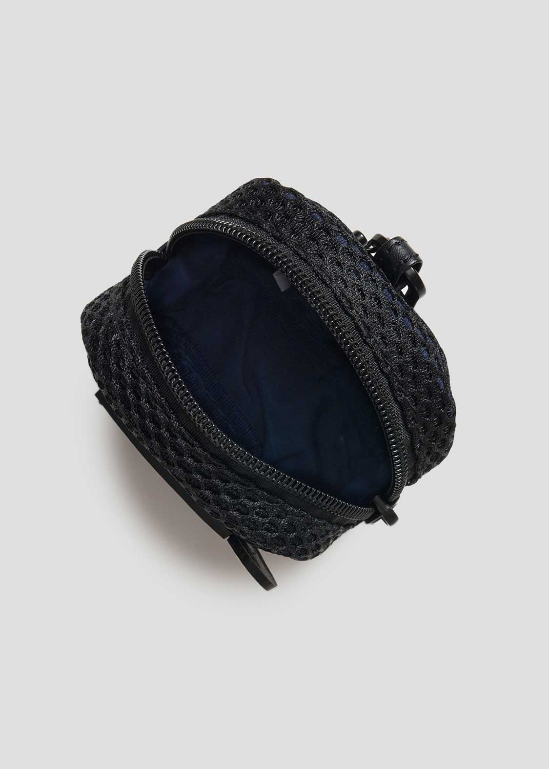 Beautiful Shadow Zoom | Mesh Square Pouch