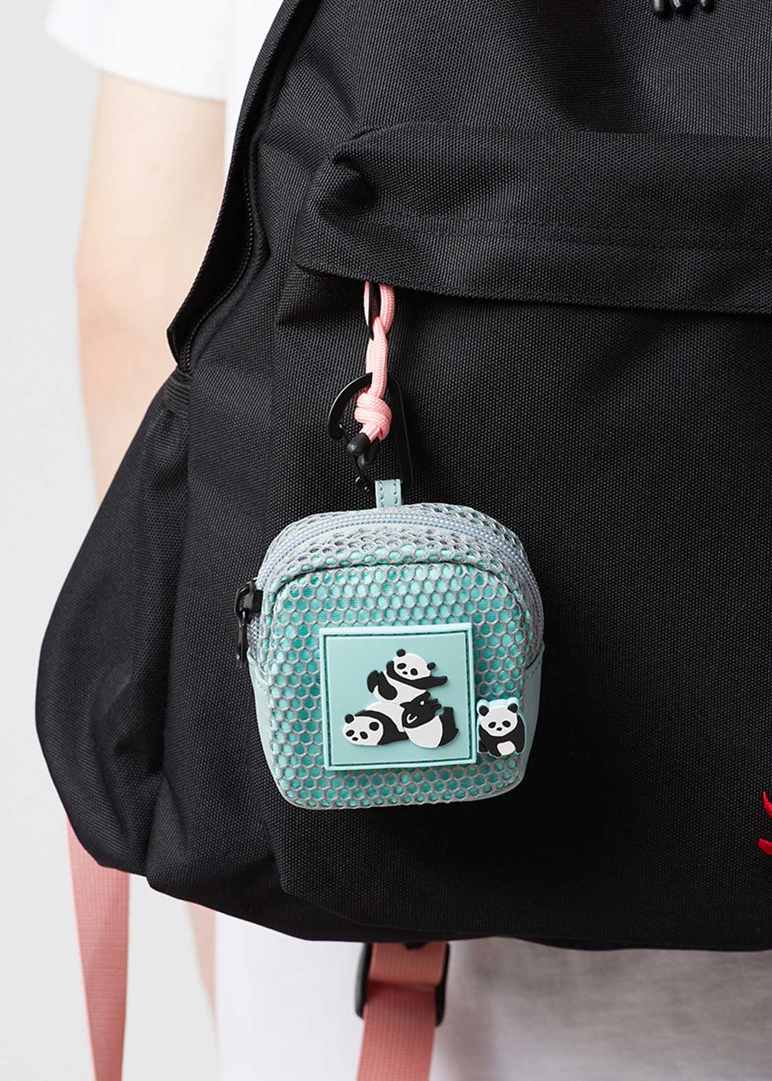 Rolling Pandas | Mesh Square Pouch