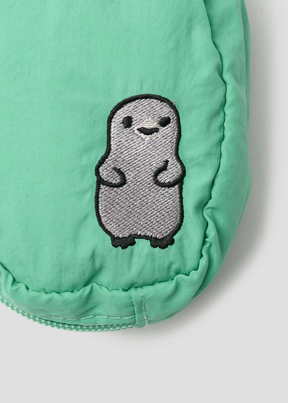 Sakazaki Chiharu – Chase | Square Box Pouch