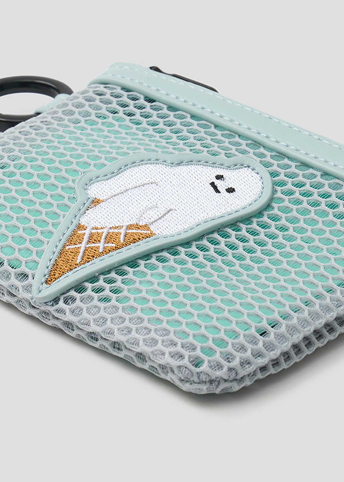 Icebonne B | Mesh Flat Pouch