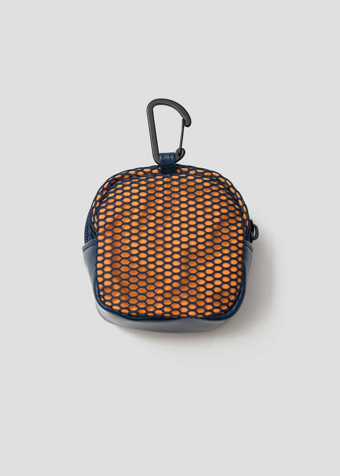 Shonen Wolf B | Mesh Square Pouch