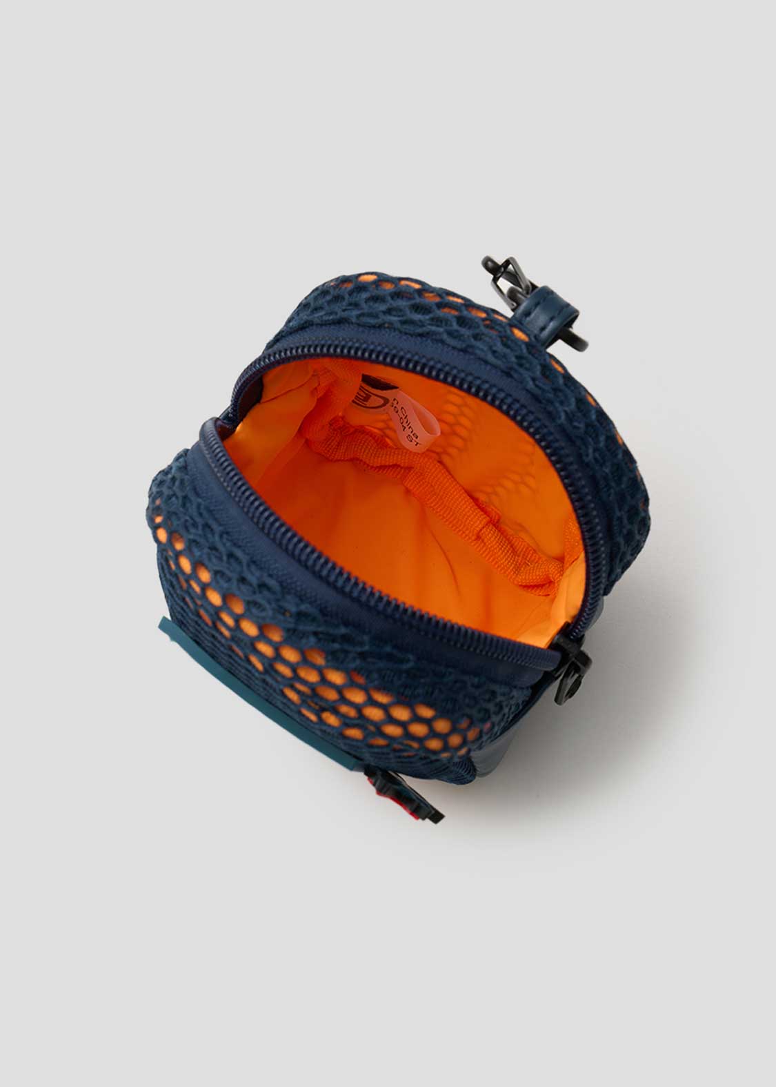 Shonen Wolf B | Mesh Square Pouch