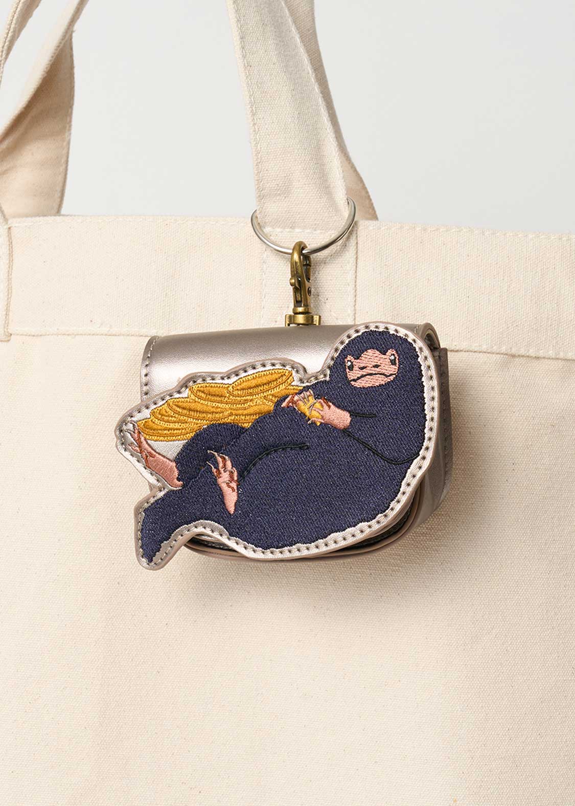 Harry Potter Niffler And Treasure | Custom Pouch
