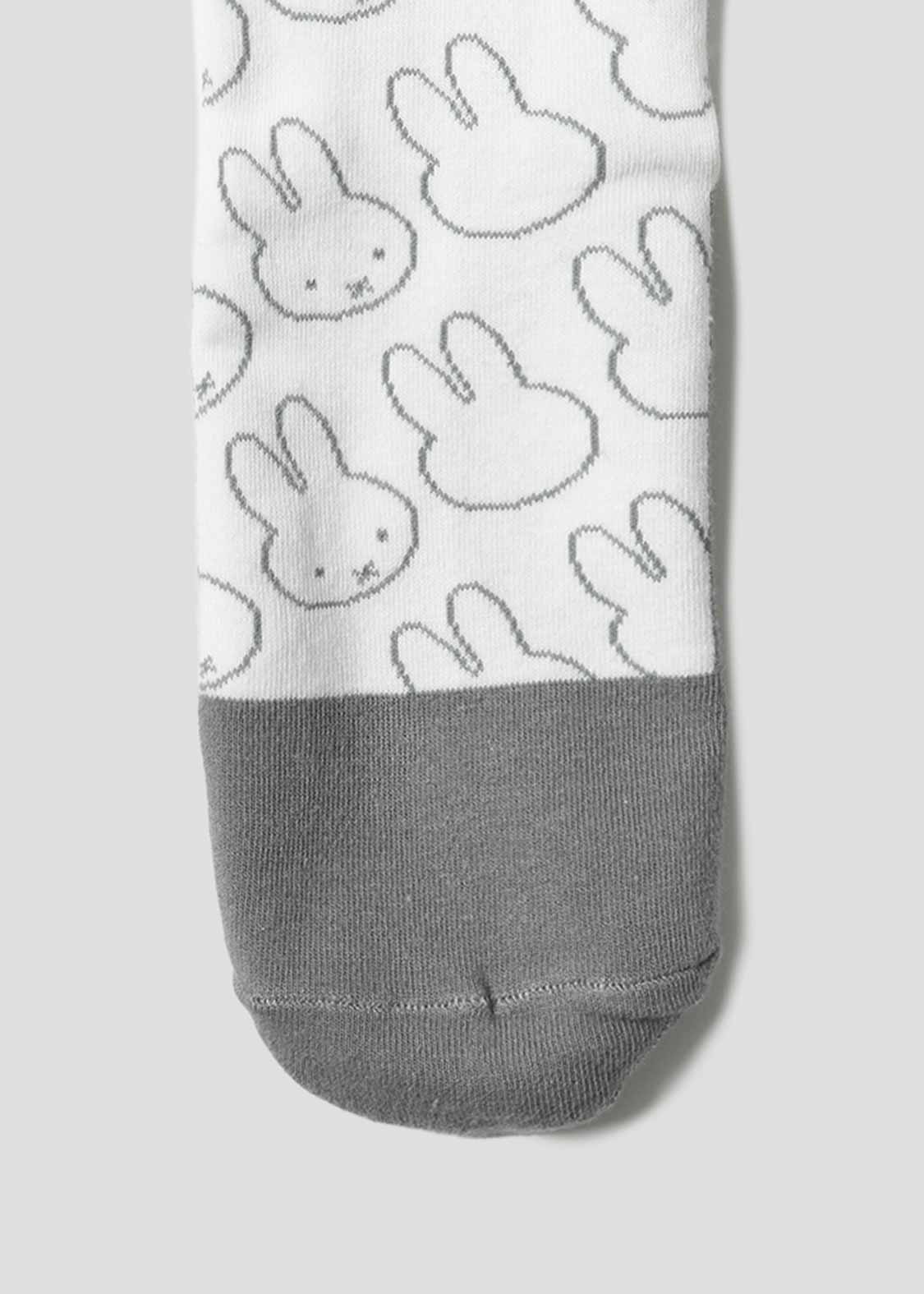 miffy Middle Socks (miffy_miffy Face line pattern)