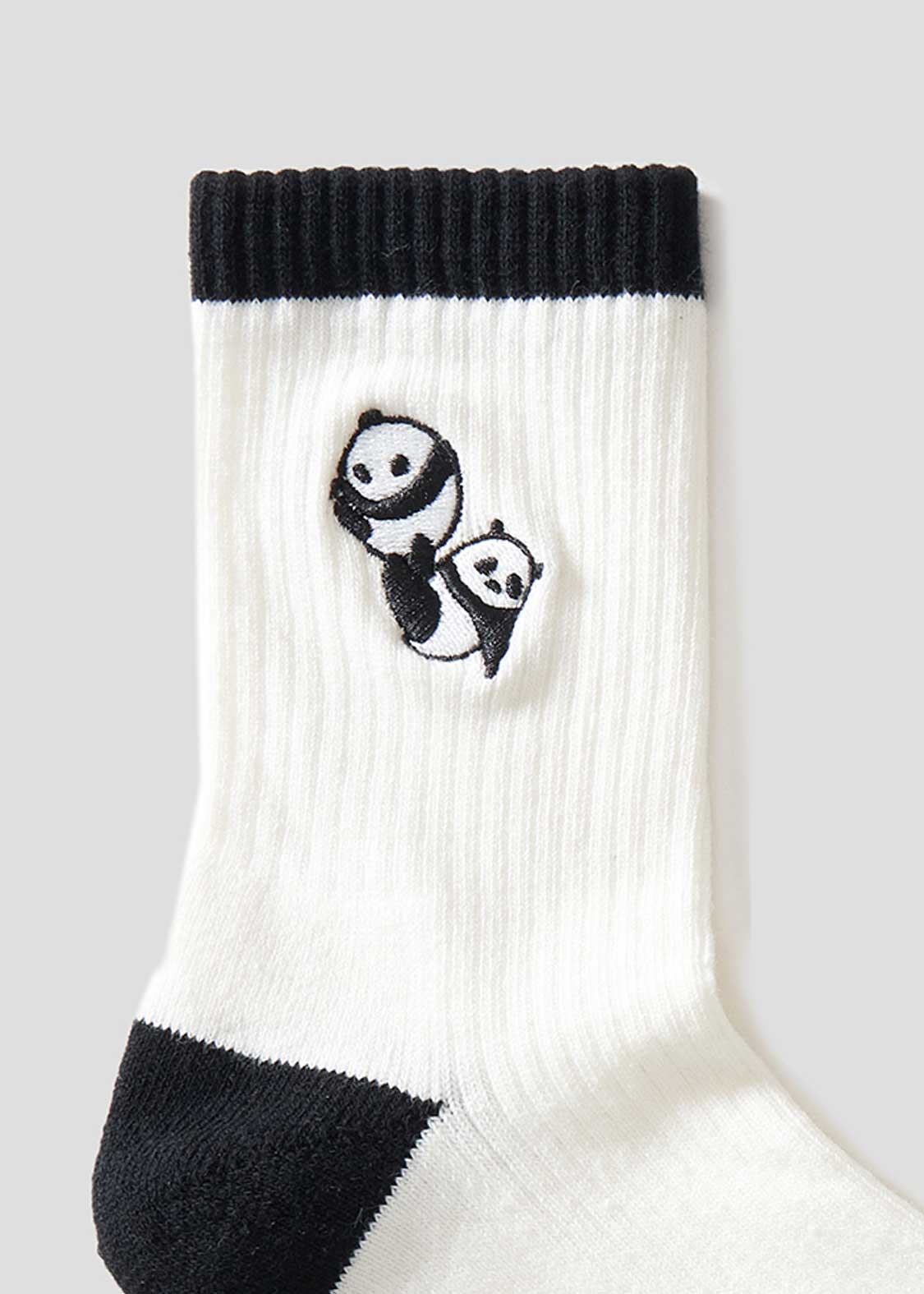 Rolling Pandas | Mid Socks