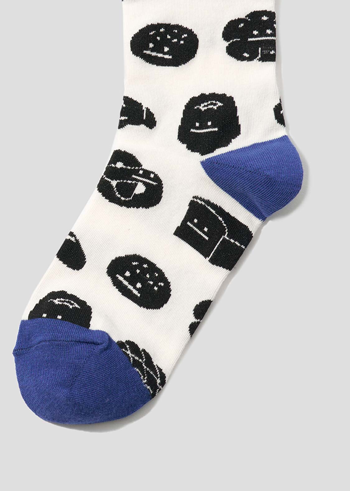 Beautiful Shadow Bakery | Middle Socks