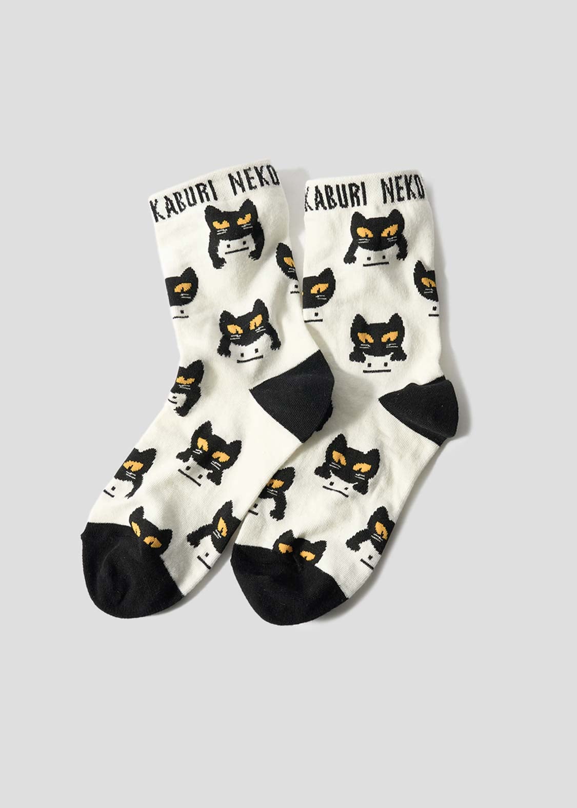 Neko Kaburi Beautiful Shadow B | Mid-Length Socks