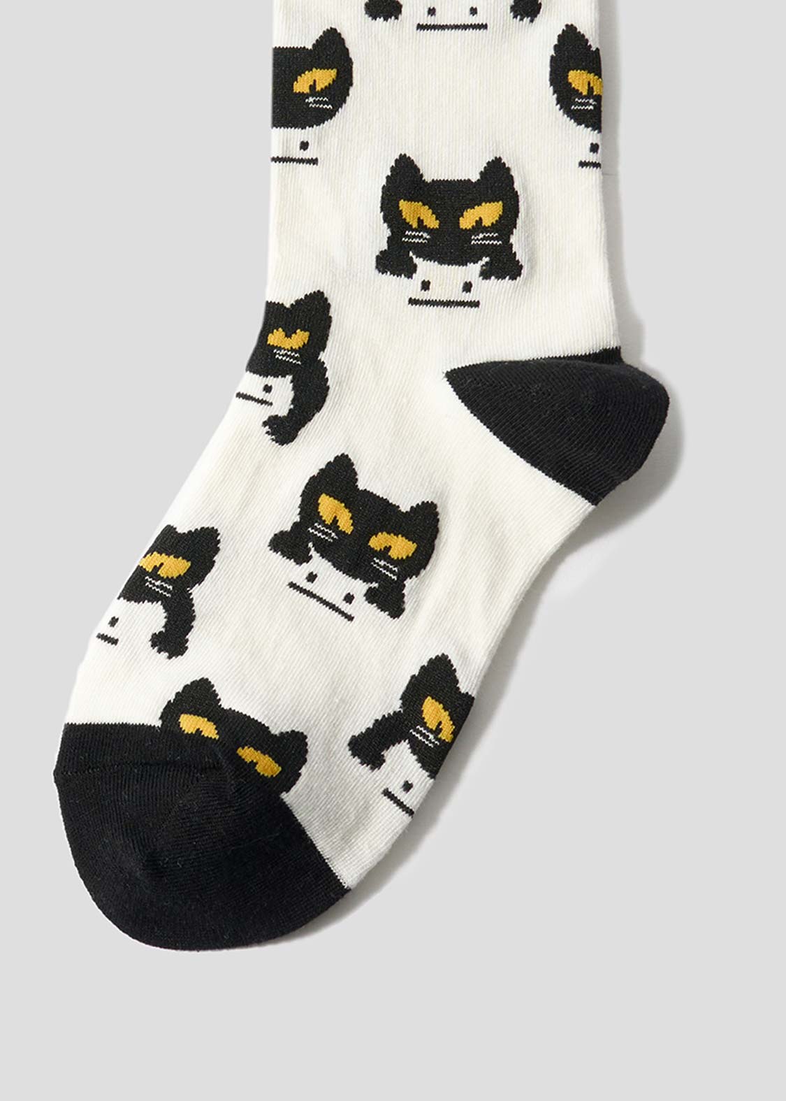 Neko Kaburi Beautiful Shadow B | Mid-Length Socks