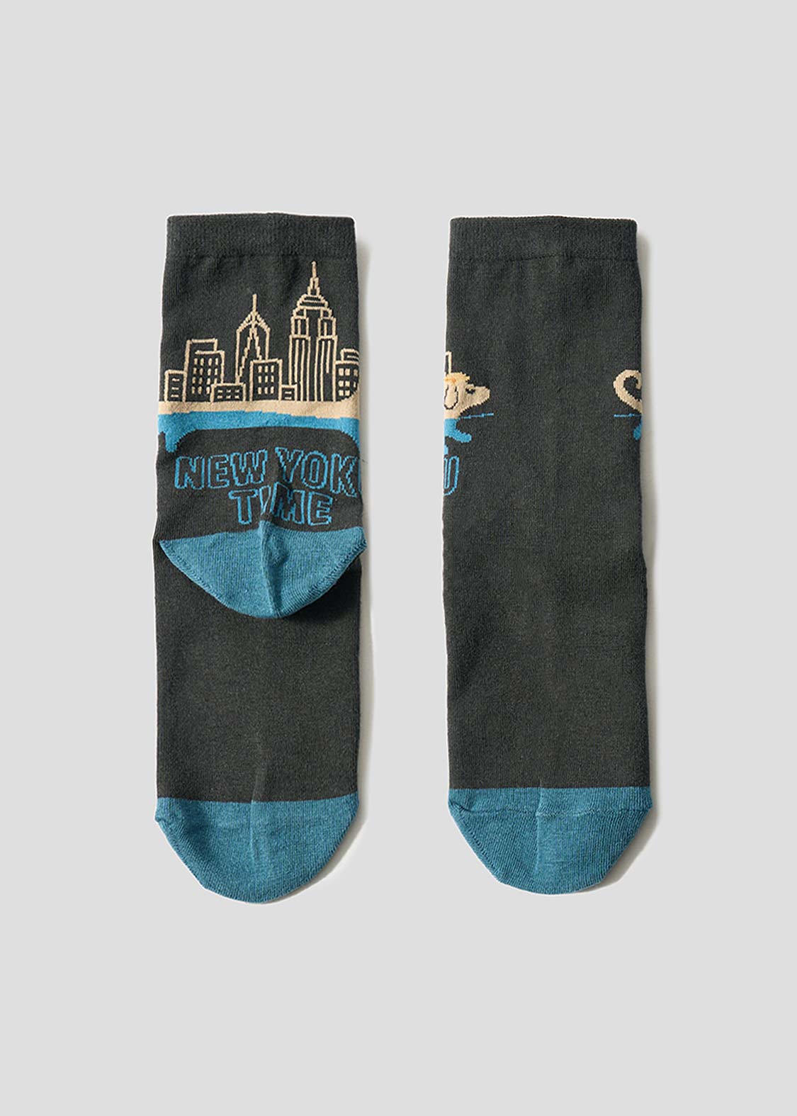 Nagasugiru Inu New York Time | Mid Socks