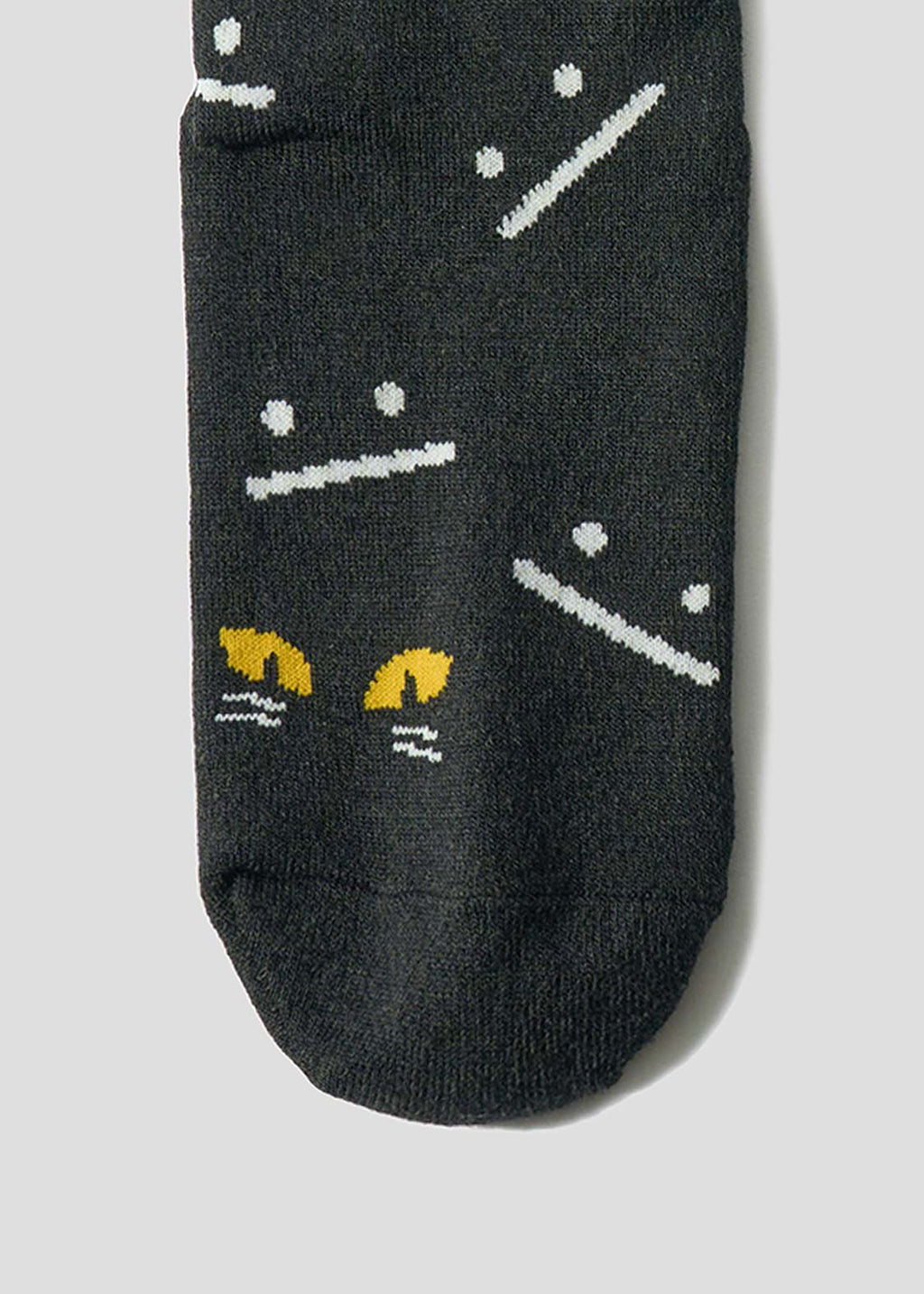 Neko Kaburi Beautiful Shadow A | Linen Mid-Length Socks